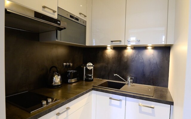 24 rue Gaspard Philippe