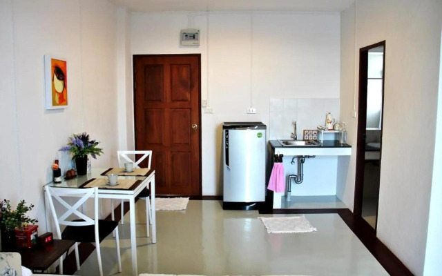 The Meet Green Apartment