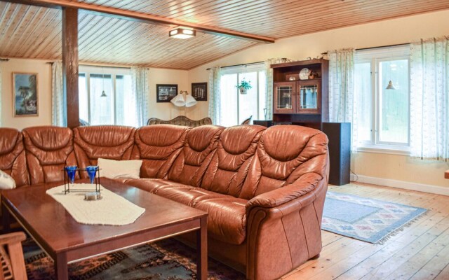 Nice Home in Borgholm With 5 Bedrooms and Wifi