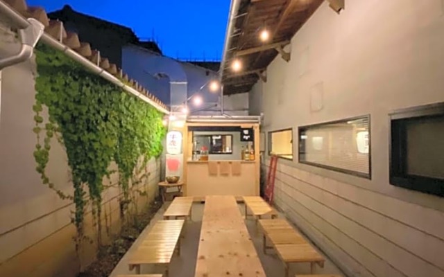 hostel mog