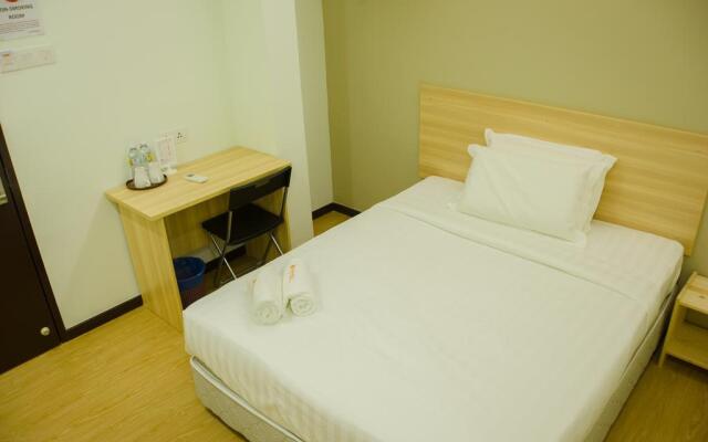 1 Orange Hotel Sungai Buloh