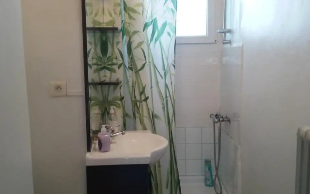 Charmant F2 avec vue, proche centre