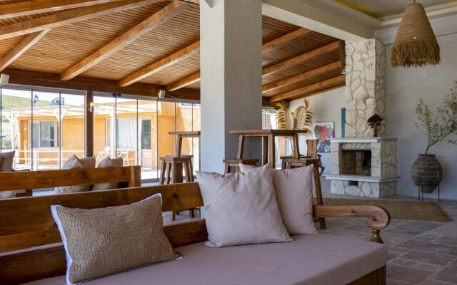 Pelagos Hotel