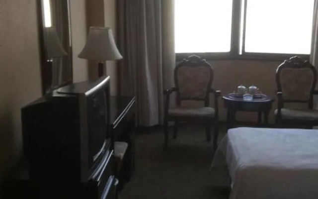 Luoyang Dahao Heshan Hotel