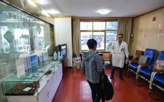 Gangjian Hotel