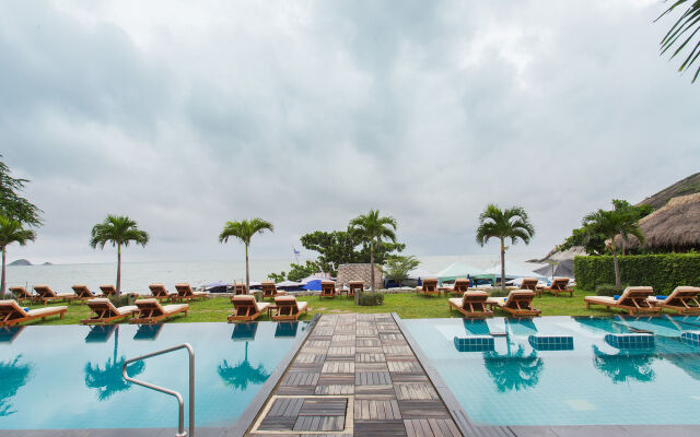 Sanae Beach Hua Hin