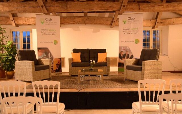 Chateau Le Mas De Montet