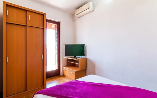 Brane - Free Parking - A1 Barbara