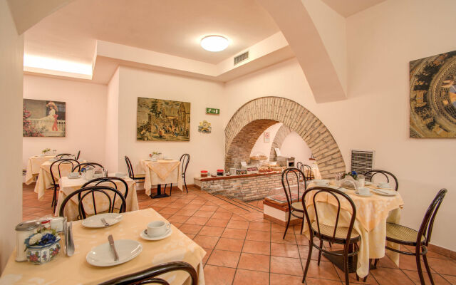 Hotel Corona