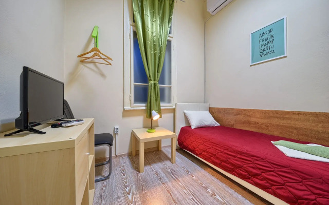 Guest House 32