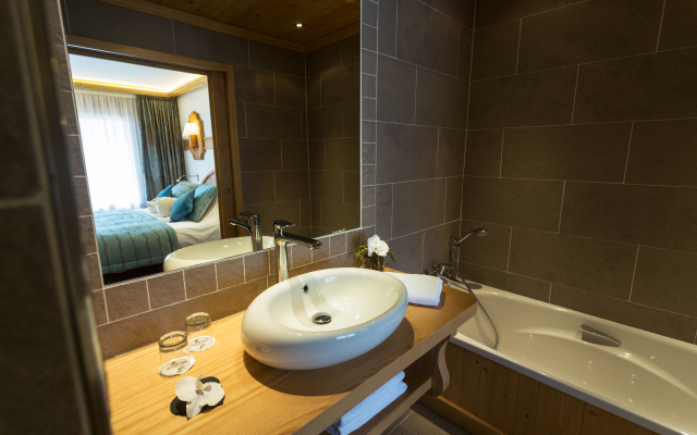 Neige et Roc, The Originals Relais