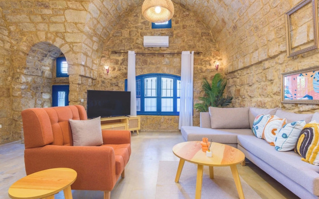 Galleria 1-Bedroom Apartment in Batroun
