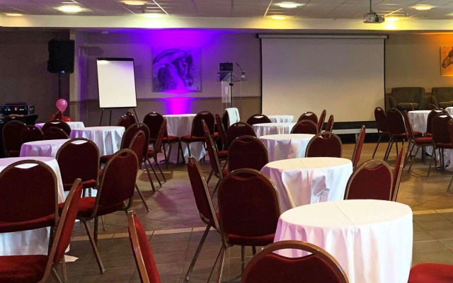 Campanile Val de France