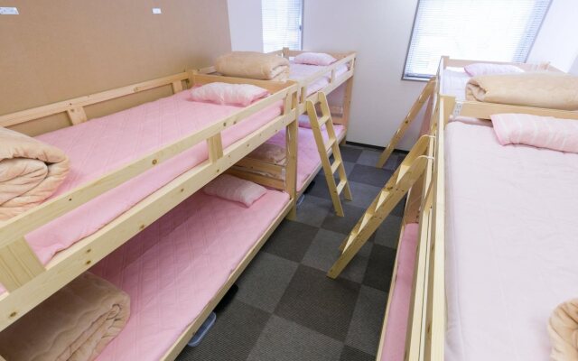 The Aquarius Inn - Hostel