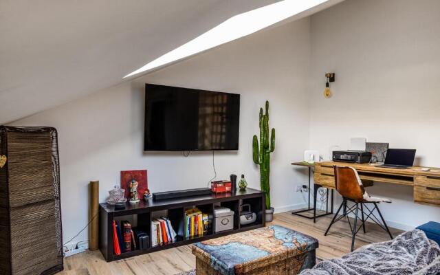 Lu's House - Cozy and Stylish Apartment with patio