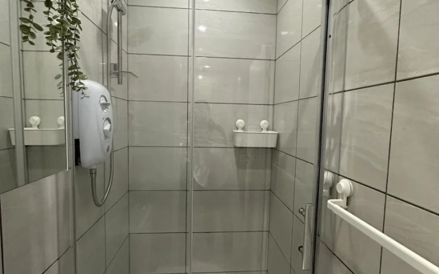 Stunning 4-bed House in Birmingham