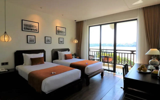 Roxana River Villa