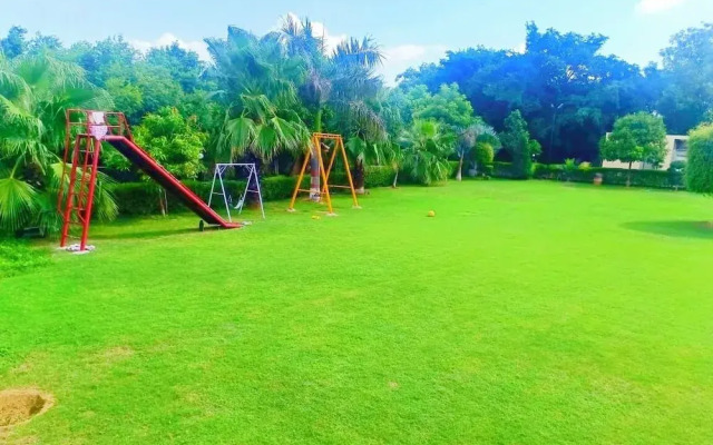 Kingfisher Luxury Resort