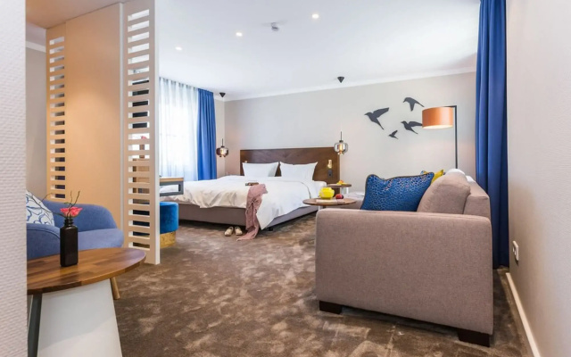 Tides Boutique Hotel