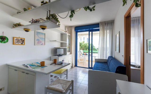 Beachside Apartment for Four Guests in Bibione
