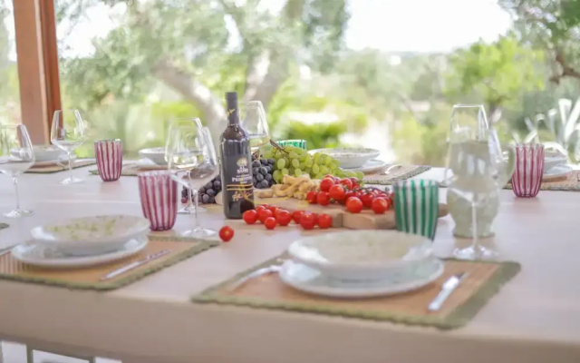 TD Trulli Amabilia Design Luxury Trulli w Pool
