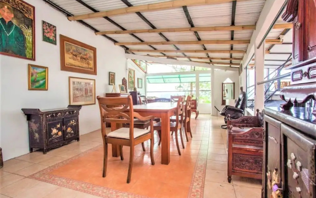 Villa Gubuk Saraswati