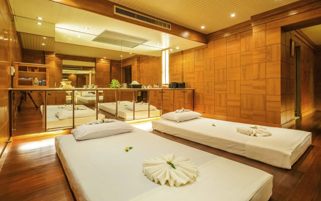 Seaview Patong Hotel