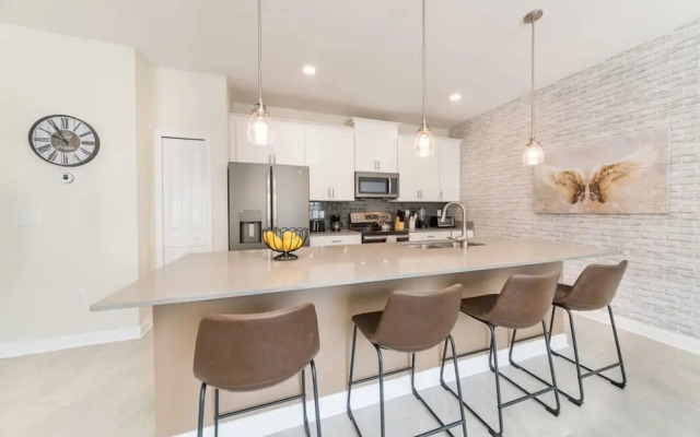 Beautiful House Great Location Private Pool