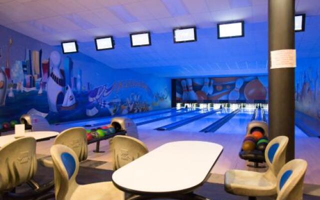 Kukubara Bowling Center