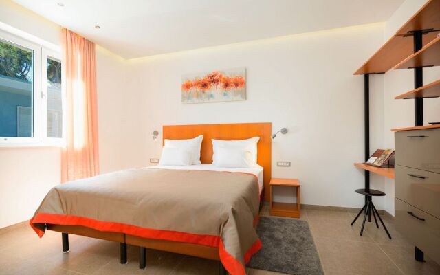 Beach Residences Caroline