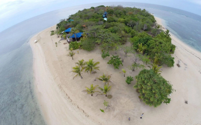 Arena Island Resort