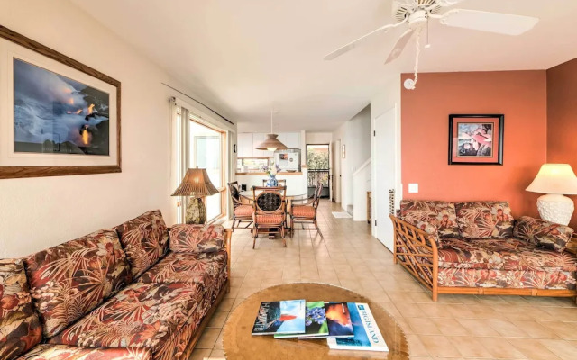 Oceanfront Kailua-kona Townhome w/ Pool & Views!