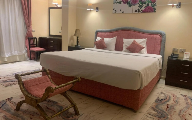 Holidays Express Hotel