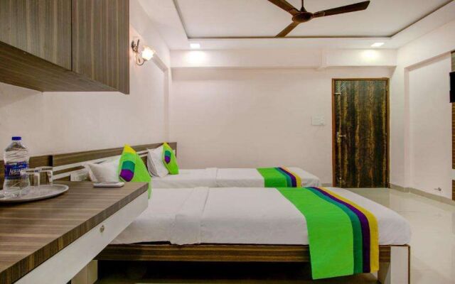 Treebo Kings Inn Vashi