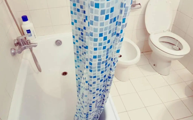 Large Top 3 Rooms Flat Central Rialto