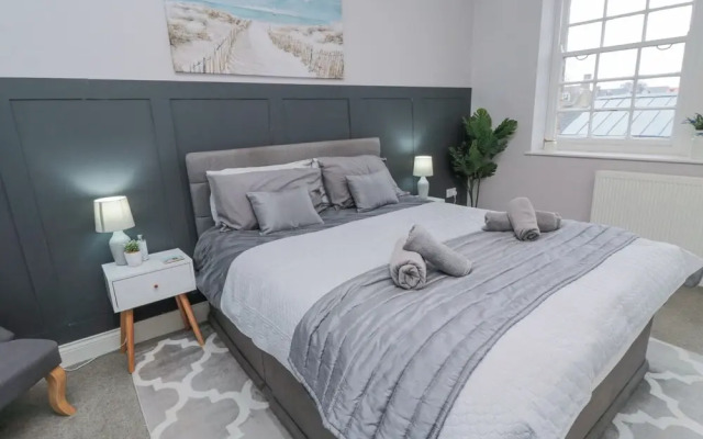 Malcolm Miller House