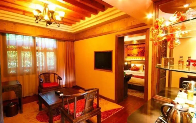 Lijiang Golden Path Hospitality