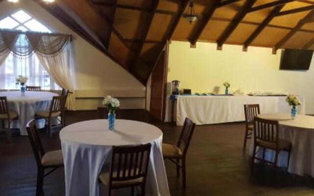 Pressville Hotel & Banquet Hall