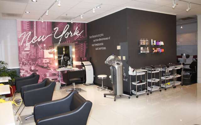 Ilikai Hotel & Luxury Suites