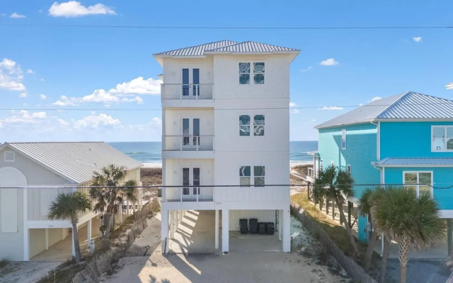 Shipfaced Beach House