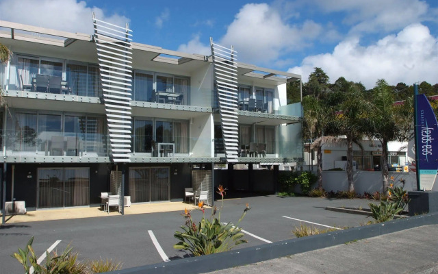 Sea Spray Suites