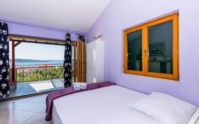 Villa Belezza With Pool, Split - Kastel Gomilica