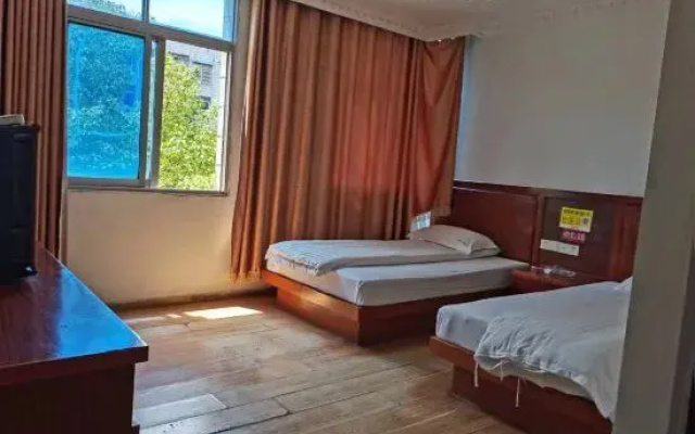 Ningdu Hongfa Business Hotel