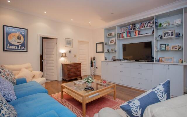 Garden Flat in Shepherds Bush