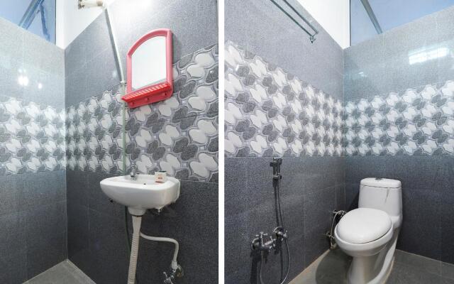 OYO 43886 Fanatic Inn and Banquet