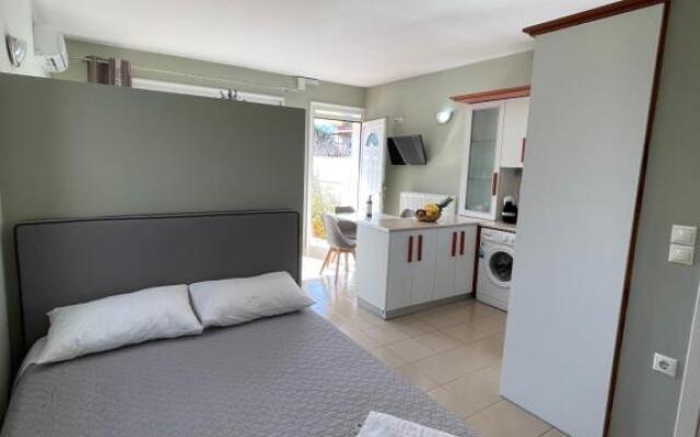 Aggeliki's Hideaway