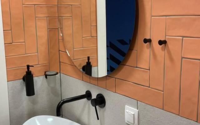 Valory #2 Aesthetic Stay