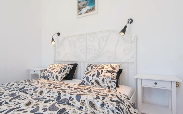 Beautiful Home in Zrnovo With Wifi and 3 Bedrooms