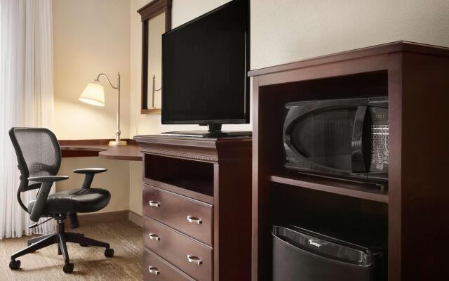 Hampton Inn & Suites Washington-Dulles International Airport