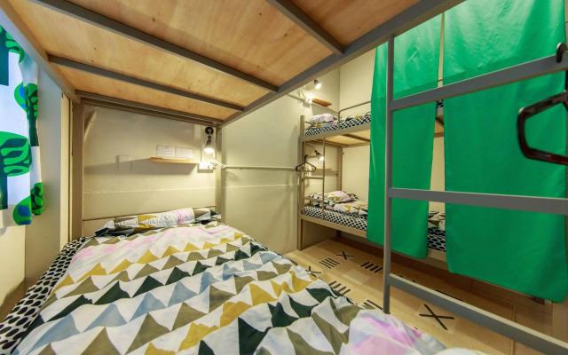 Vis House